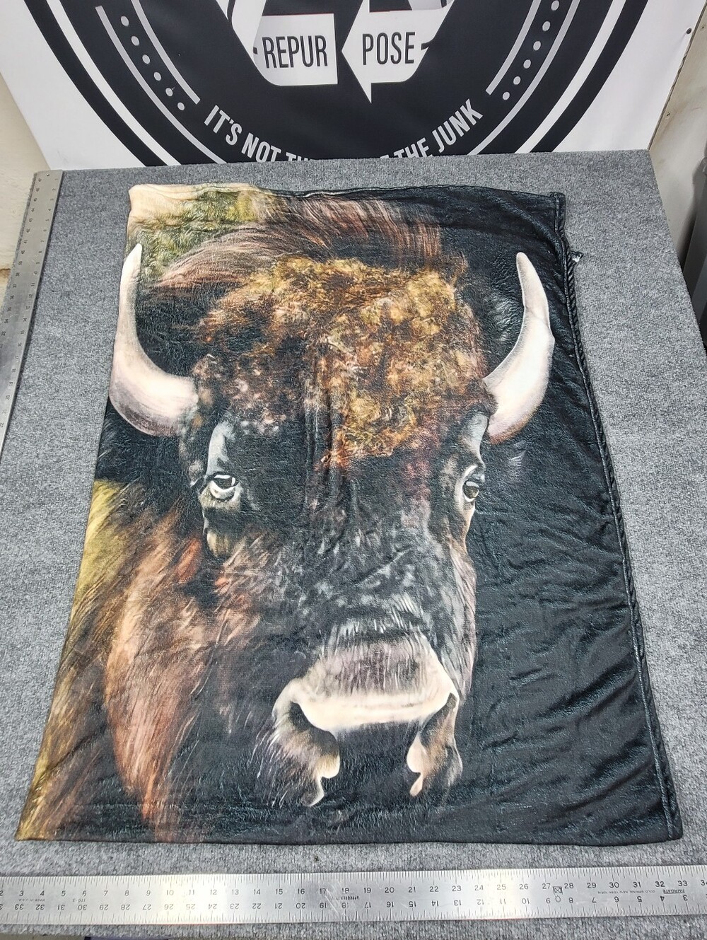 Bison Buffalo Cozy Micro Fiber Throw Blanket 8'x6'